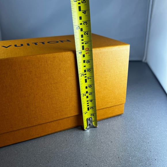 Louis Vuitton Orange Gift Box - Picture 9 of 9